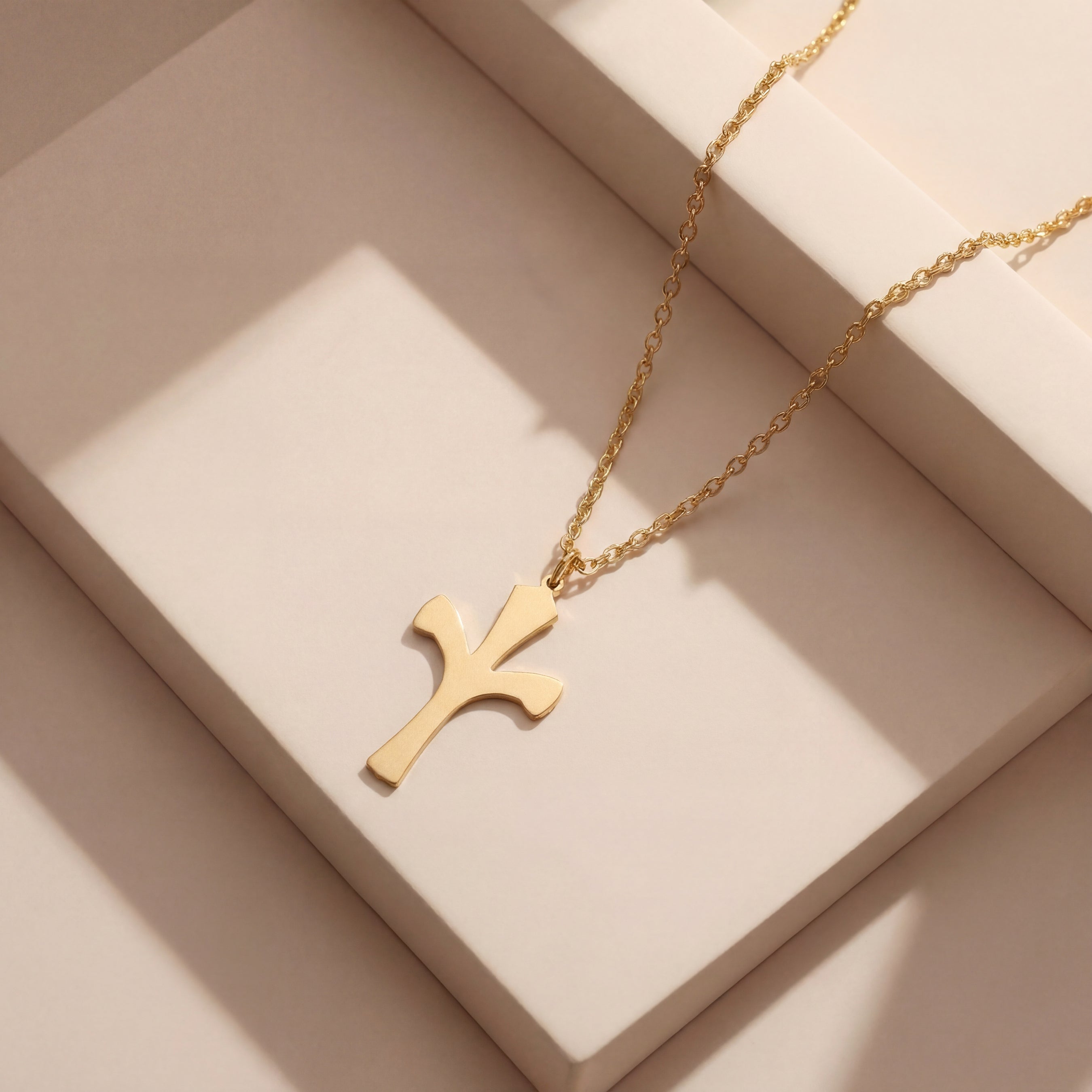 Praying Cross Necklace in 18k Gold Vermeil