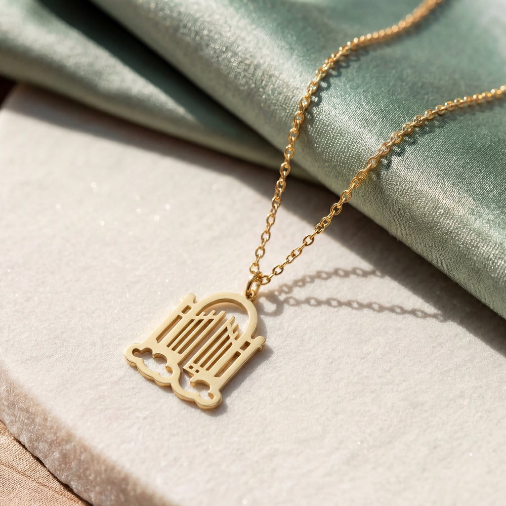Minimal Gate of Heaven Gold Vermeil Necklace