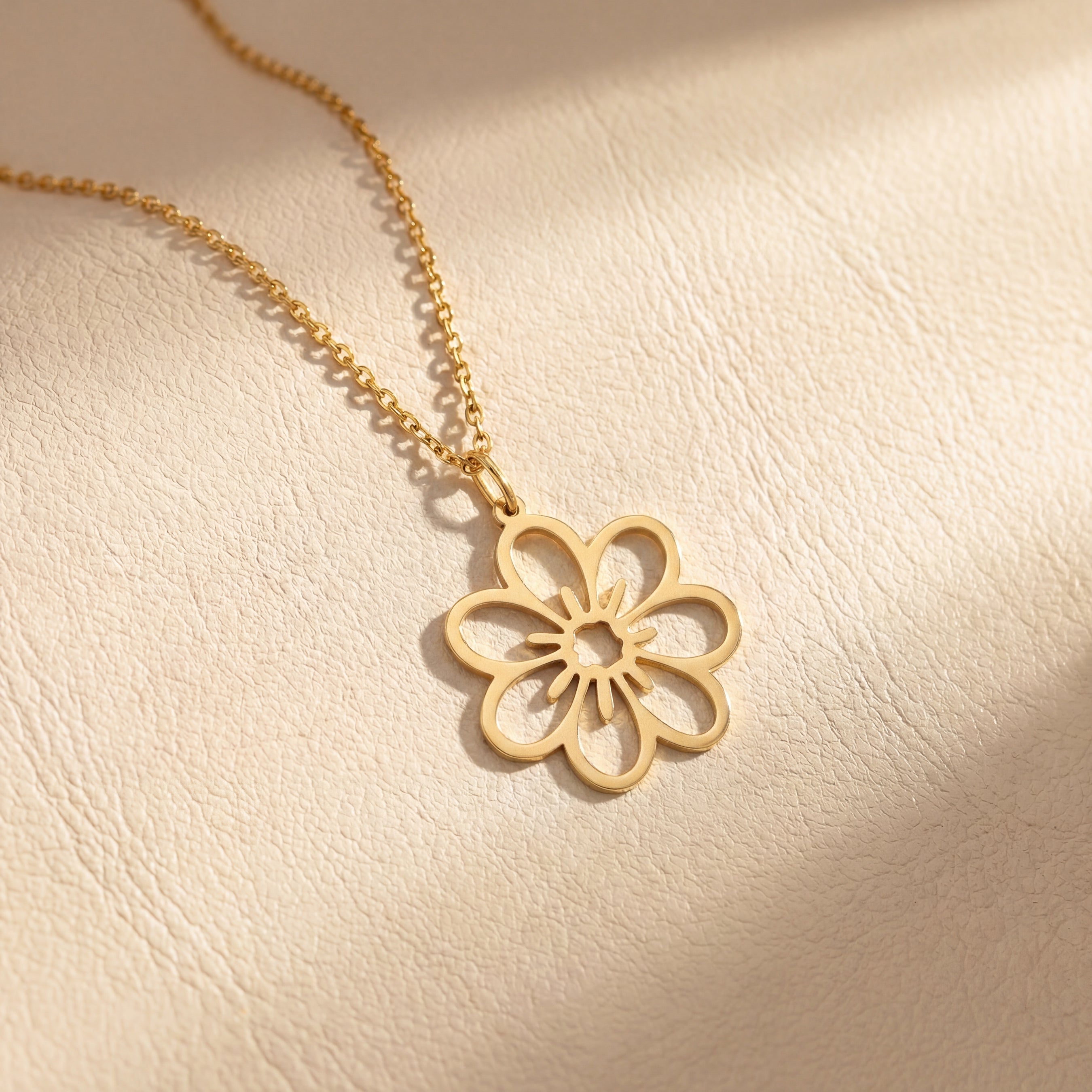 Daisy Flower Necklace in Sterling Silver