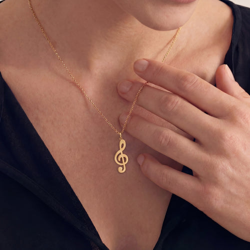 bold-clef-necklace-in-18k-gold-vermeil-4