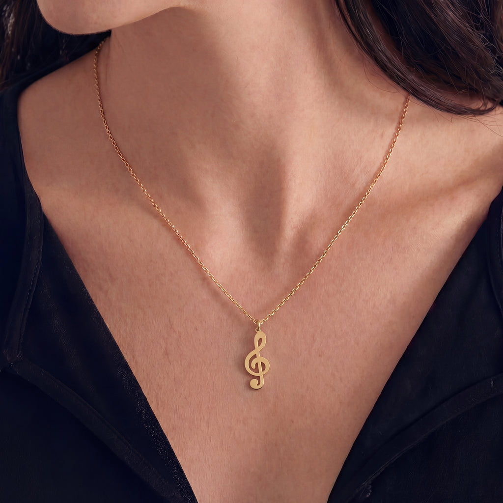 bold-clef-necklace-in-18k-gold-vermeil-5