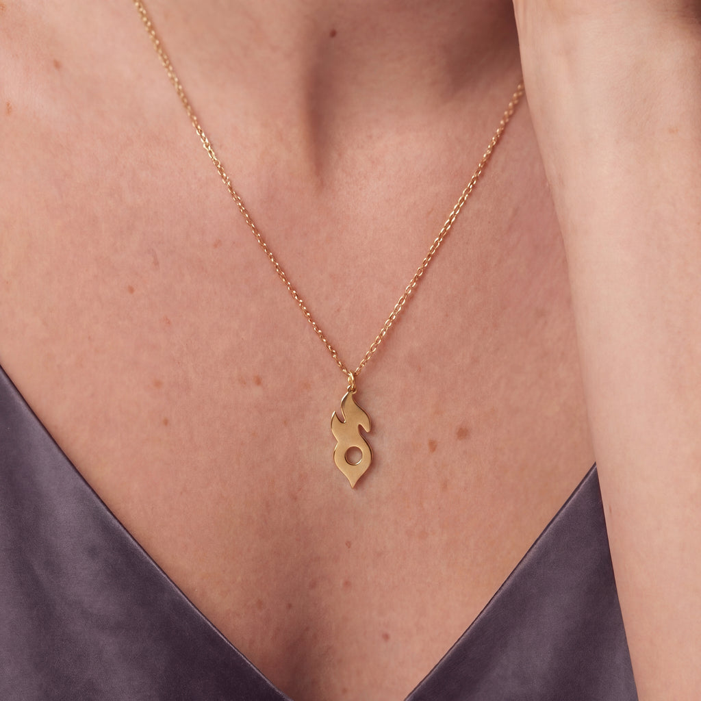 burning-soul-necklace-in-18k-gold-vermeil-2