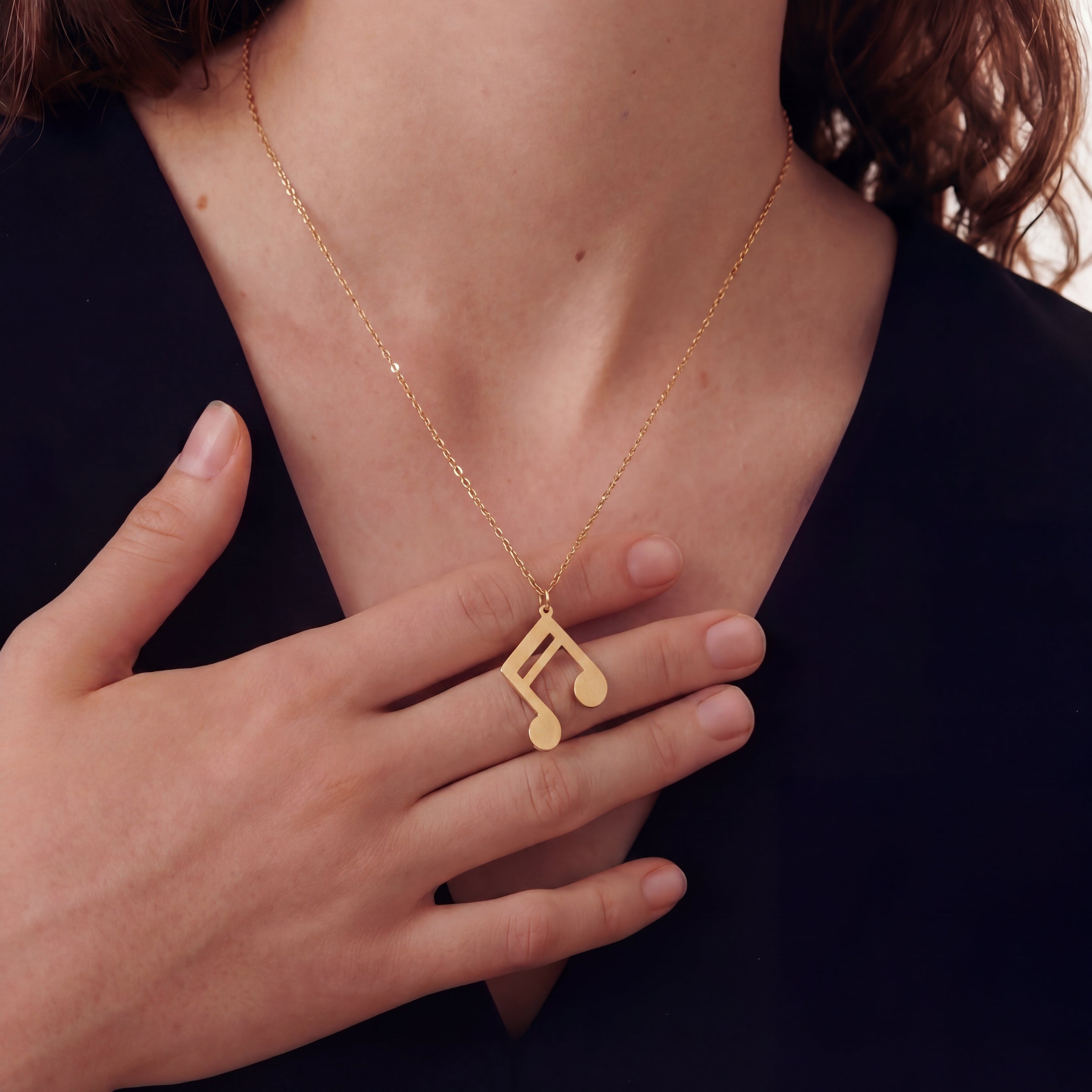 music-note-18k-gold-vermeil-necklace-4