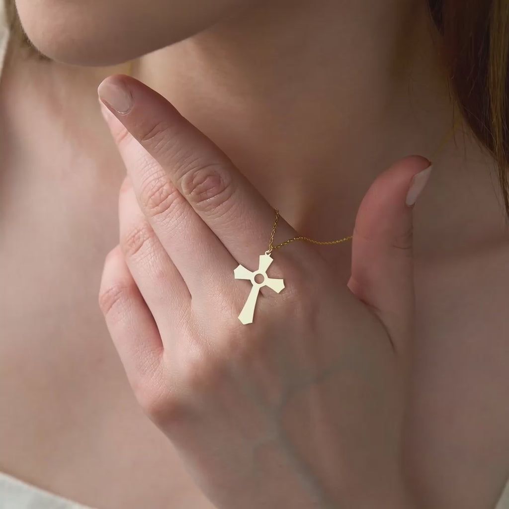 Minimal Cross Necklace in Gold Vermeil