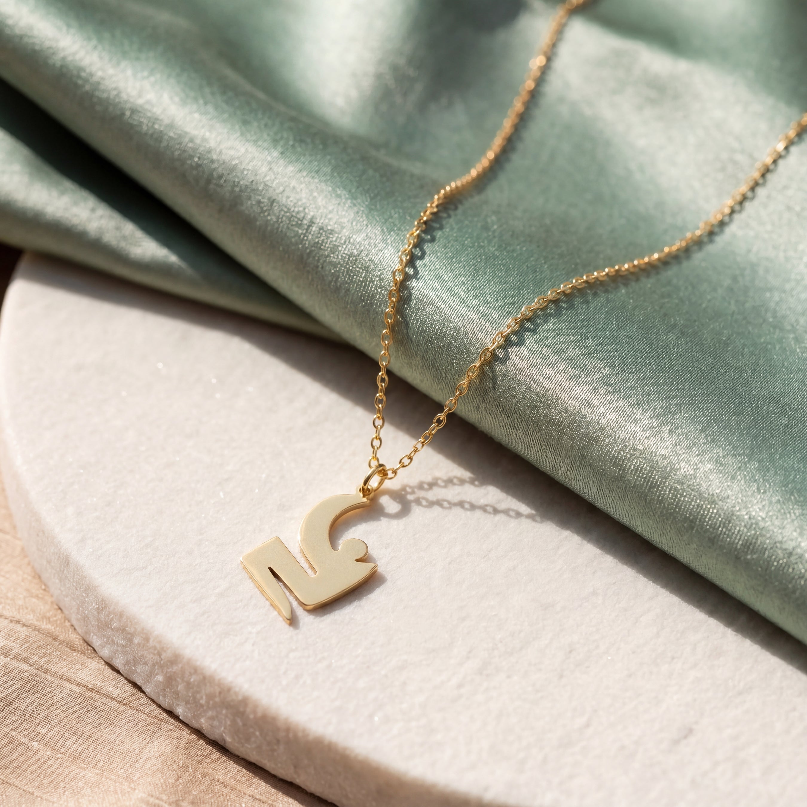 surrender-necklace-18k-gold-vermeil-3